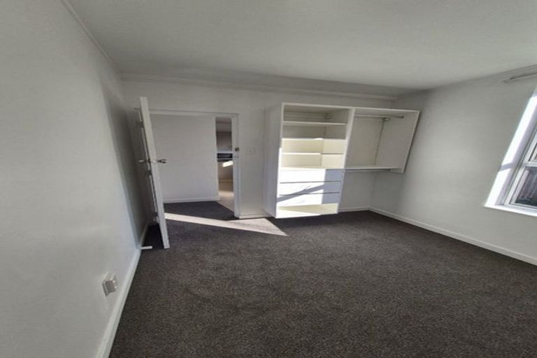 Photo of property in 102 Harbour Terrace, North Dunedin, Dunedin, 9016