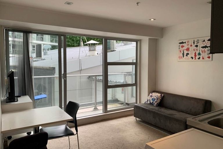 Photo of property in The Volt Apartments, 122/430 Queen Street, Auckland Central, Auckland, 1010