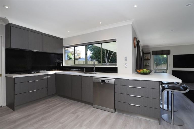 Photo of property in 15 Cherrywood Street, Pukete, Hamilton, 3200