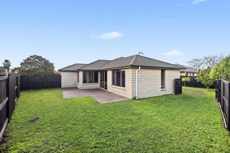 Photo of property in 14 Cranmer Close, Rototuna North, Hamilton, 3210