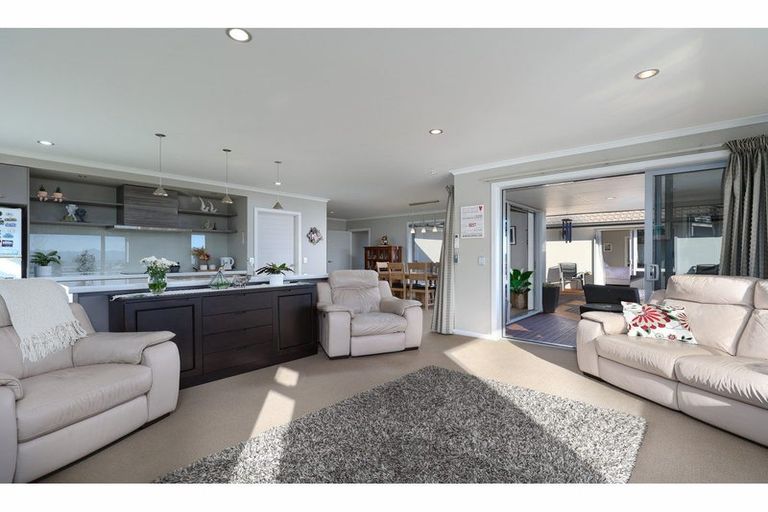 Photo of property in 9 Berkshire Place, Stoke, Nelson, 7011