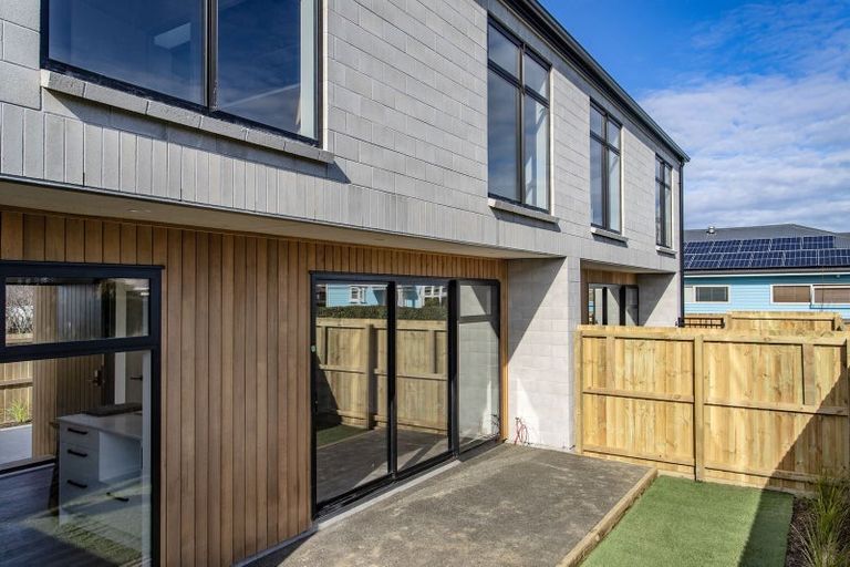 Photo of property in 1/19 Dilworth Street, Riccarton, Christchurch, 8011