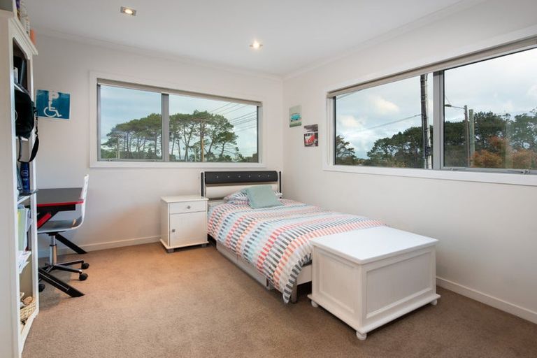 Photo of property in 131 Kowhai Road, Mairangi Bay, Auckland, 0630