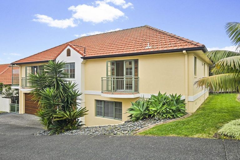 Photo of property in 24 Parkwood Crescent, Gulf Harbour, Whangaparaoa, 0930