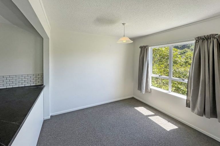 Photo of property in 2/110 Britomart Street, Berhampore, Wellington, 6023