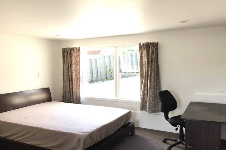 Photo of property in 37 Mountbatten Avenue, Hillcrest, Auckland, 0627