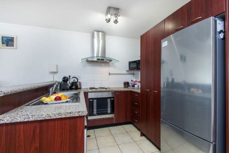 Photo of property in 32/120 Beach Haven Road, Beach Haven, Auckland, 0626