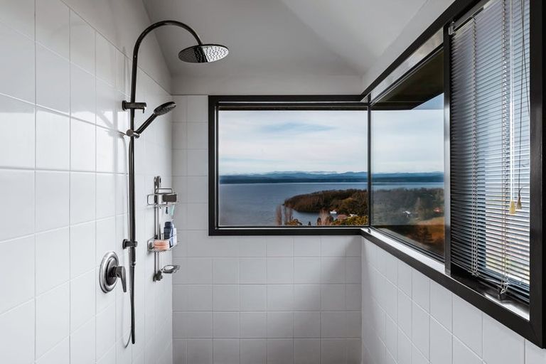 Photo of property in 2/71 Wakeman Road, Acacia Bay, Taupo, 3330