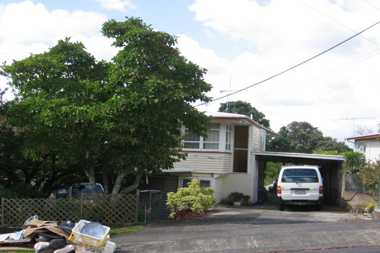 Photo of property in 37 Beaubank Road, Kelston, Auckland, 0602