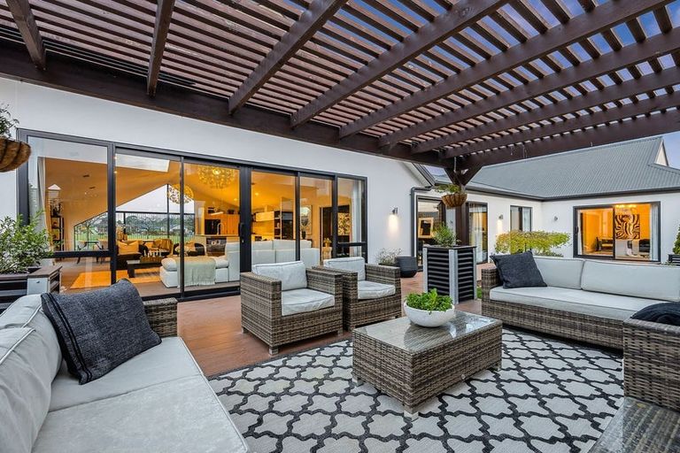 Photo of property in 6 Waitikiri Square, Parklands, Christchurch, 8083