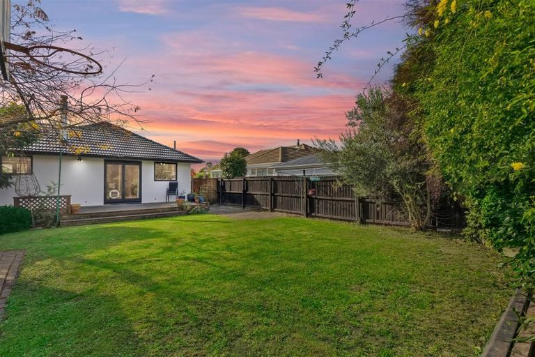 Photo of property in 19 Wallace Street, Bryndwr, Christchurch, 8053