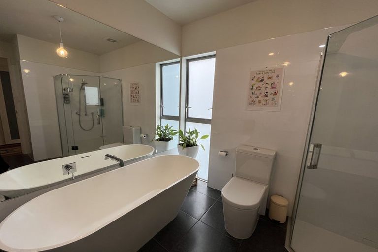 Photo of property in 31 Newman Terrace, Thorndon, Wellington, 6011