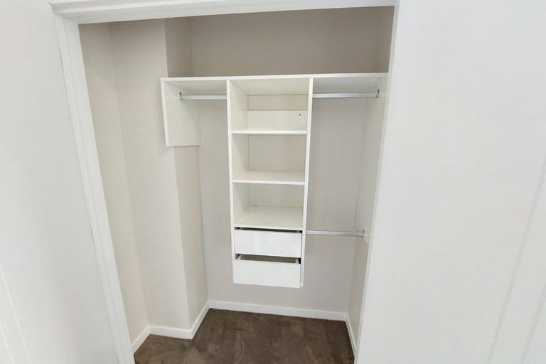 Photo of property in 1/58 Te Atatu Road, Te Atatu South, Auckland, 0610