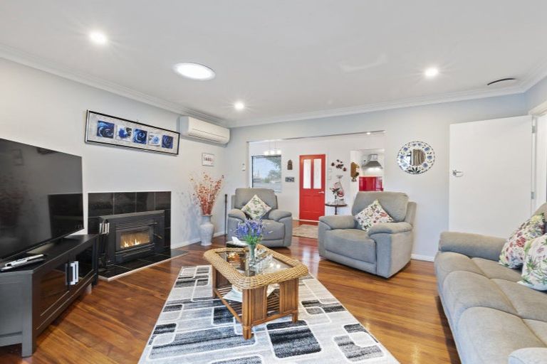 Photo of property in 11 Gardener Street, Levin, 5510