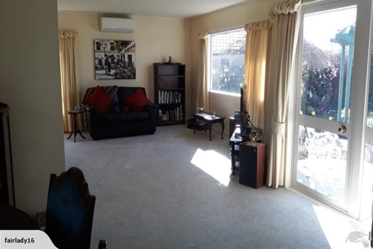 Photo of property in 10 Kingsgate Close, Havelock North, 4130