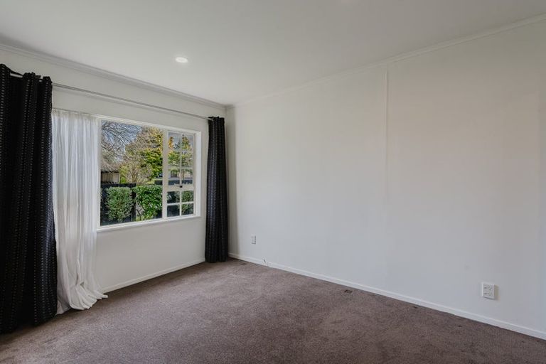 Photo of property in 35 Alison Street, Hamilton Lake, Hamilton, 3204
