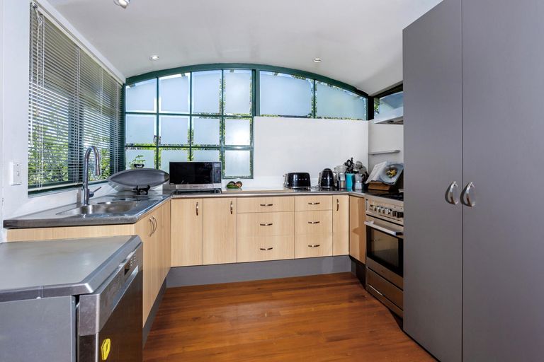 Photo of property in 6 Gannet Point, Rothesay Bay, Auckland, 0630
