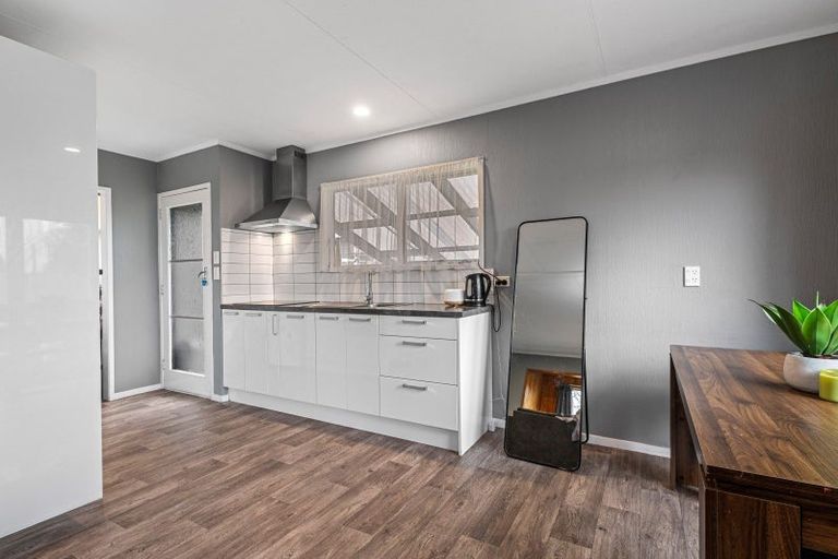 Photo of property in 24a Pohutukawa Drive, Owhata, Rotorua, 3010