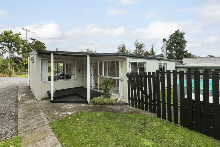 Photo of property in 69 Abbotsford Road, Waipawa, 4210