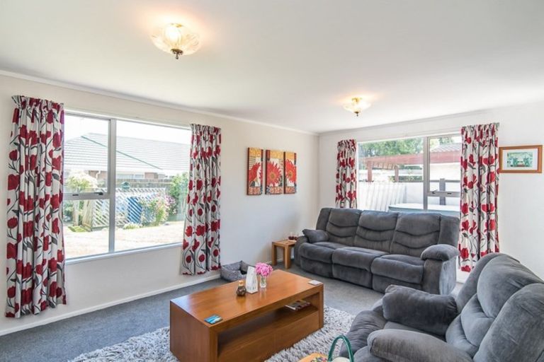 Photo of property in 24b Mahana Road, Paraparaumu Beach, Paraparaumu, 5032