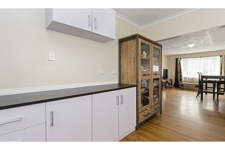 Photo of property in 2 Armstrong Street, Huntly, 3700