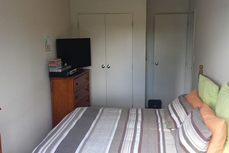 Photo of property in 14/3 Orwell Road, Greenhithe, Auckland, 0632