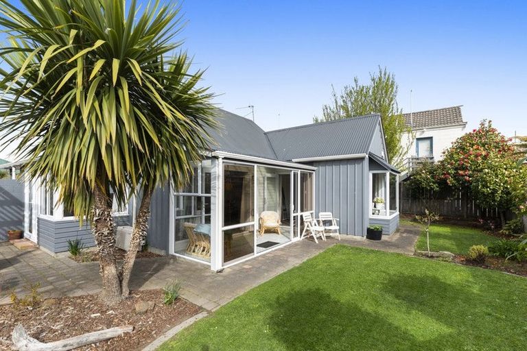 Photo of property in 1/15 Boon Street, Sydenham, Christchurch, 8023