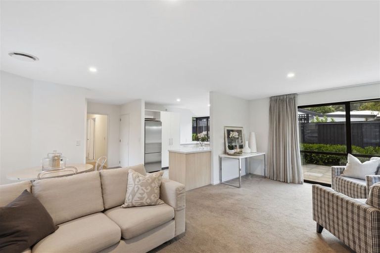 Photo of property in 2/14 Lascelles Street, Saint Martins, Christchurch, 8022