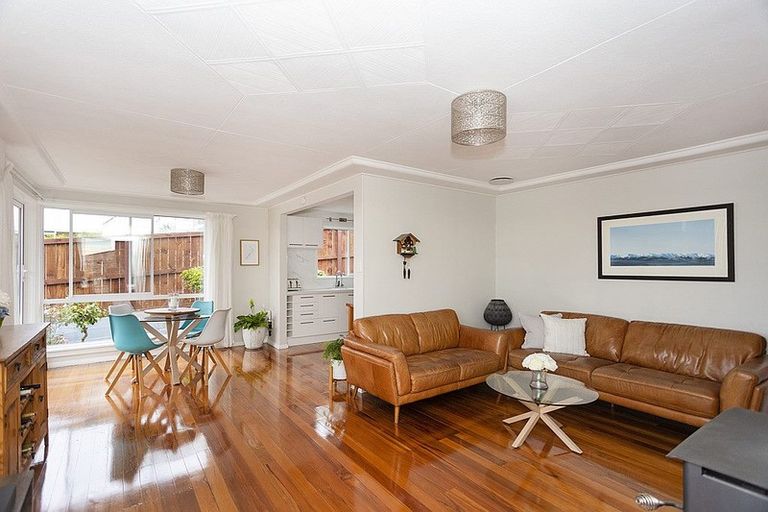 Photo of property in 12 Selwyn Street, South Hill, Oamaru, 9400