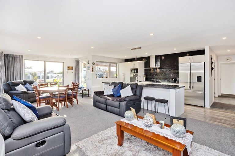 Photo of property in 34 Kirkbride Street, Wallacetown, 9816