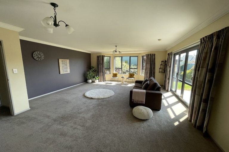 Photo of property in 6 Queen Street, Winton, 9720