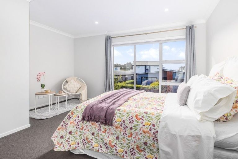 Photo of property in 8 Tieke Lane, Kenepuru, Porirua, 5022