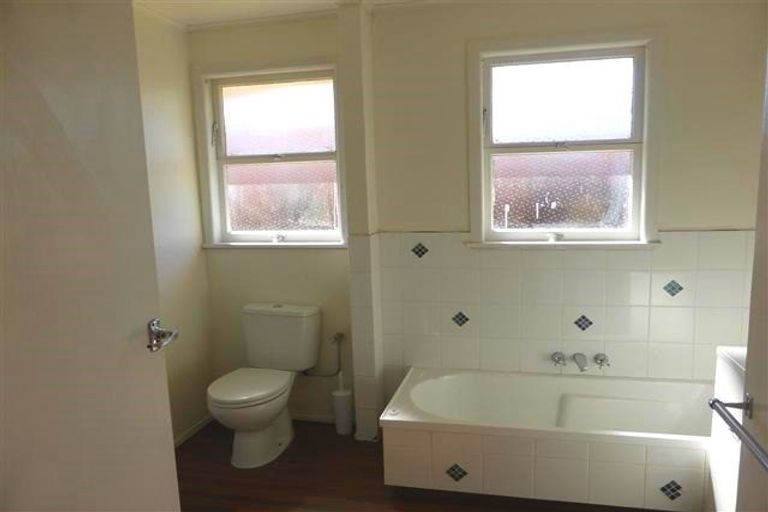 Photo of property in 64a Kings Avenue, Matua, Tauranga, 3110