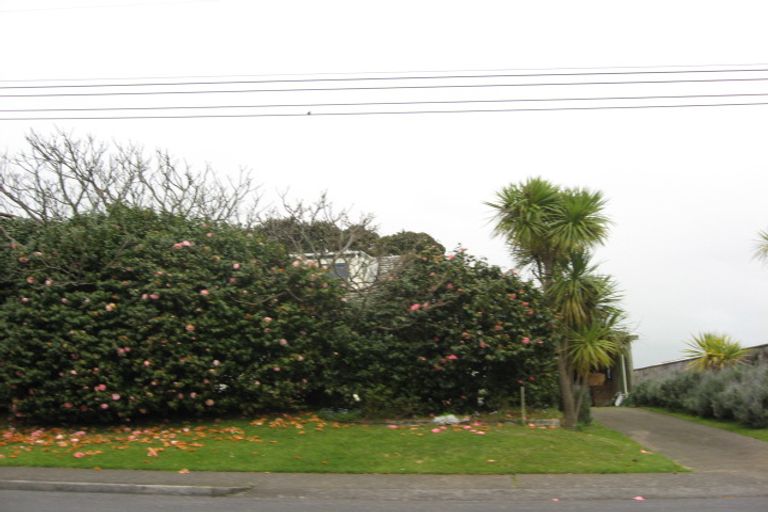 Photo of property in 58 Dixon Street, Oakura, 4314