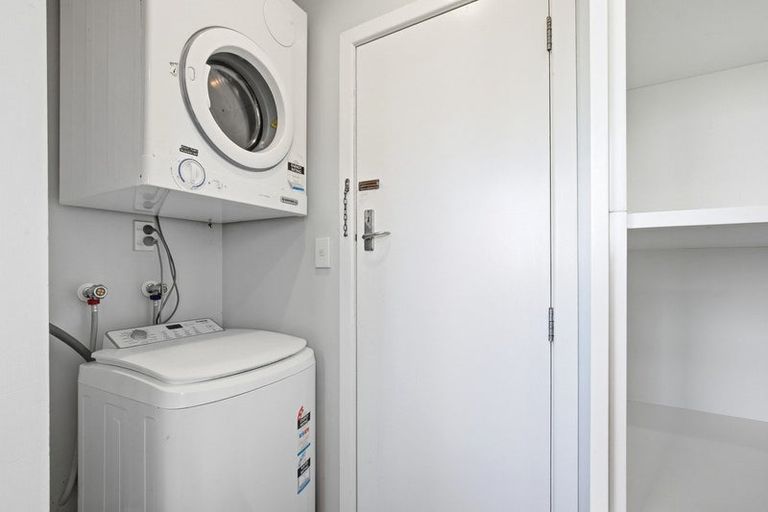 Photo of property in 31 Highbury Road, Highbury, Wellington, 6012