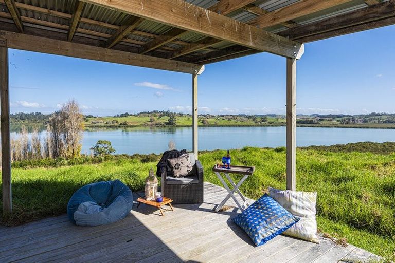 Photo of property in 228 Petley Road, Paparoa, 0571