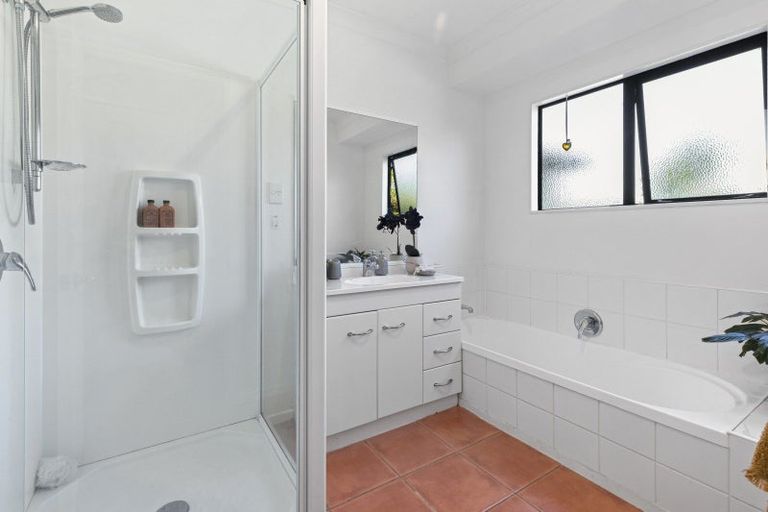 Photo of property in 9 Valleyside Way, Pukekohe, 2120