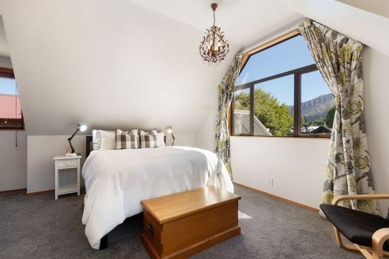 Photo of property in 10 Cornwall Street, Arrowtown, 9302