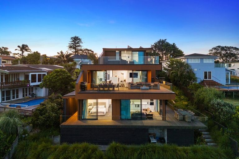 Photo of property in 89a Bleakhouse Road, Howick, Auckland, 2014