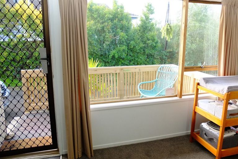 Photo of property in 1/48 Stanniland Street, Sunnyhills, Auckland, 2010