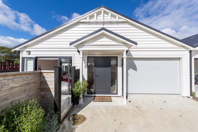 Photo of property in 74e Gibbons Street, Ebdentown, Upper Hutt, 5018