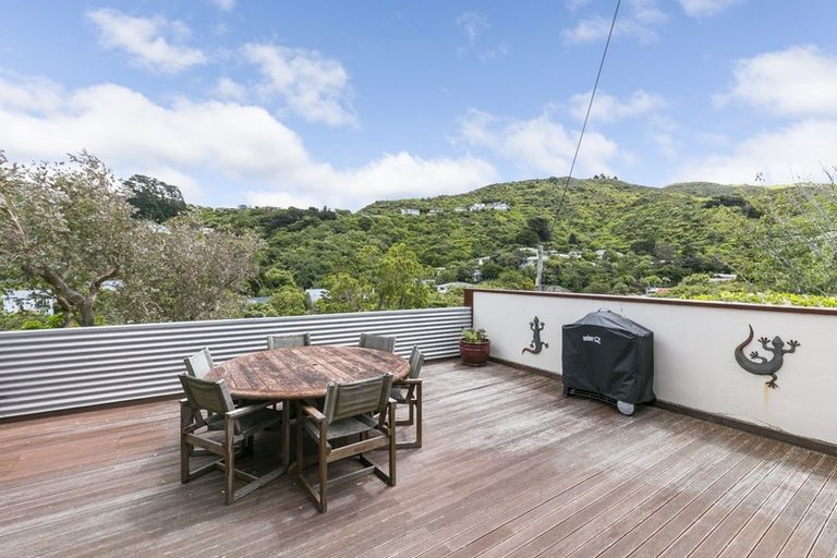 Photo of property in 80 Parkvale Road, Karori, Wellington, 6012