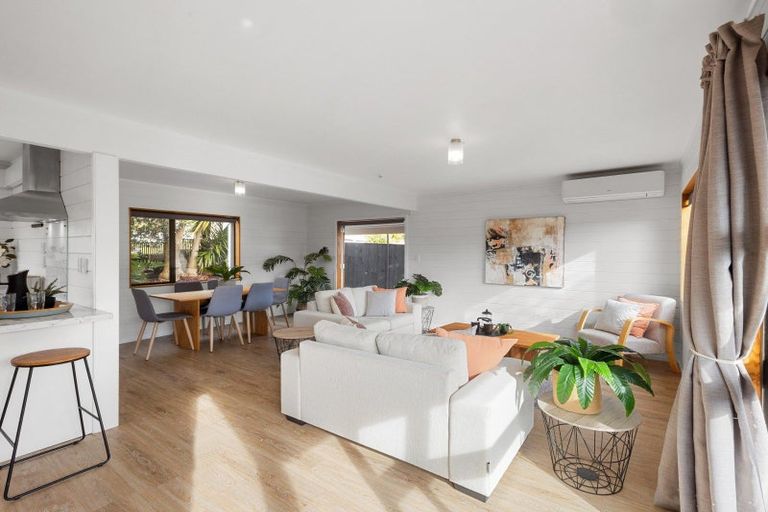 Photo of property in 14 Kiwi Avenue, Forest Lake, Hamilton, 3200