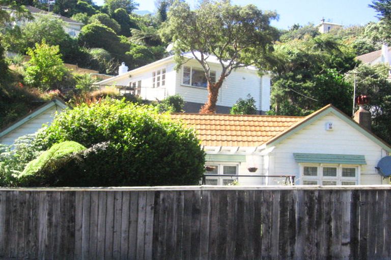 Photo of property in 56 Curtis Street, Northland, Wellington, 6012