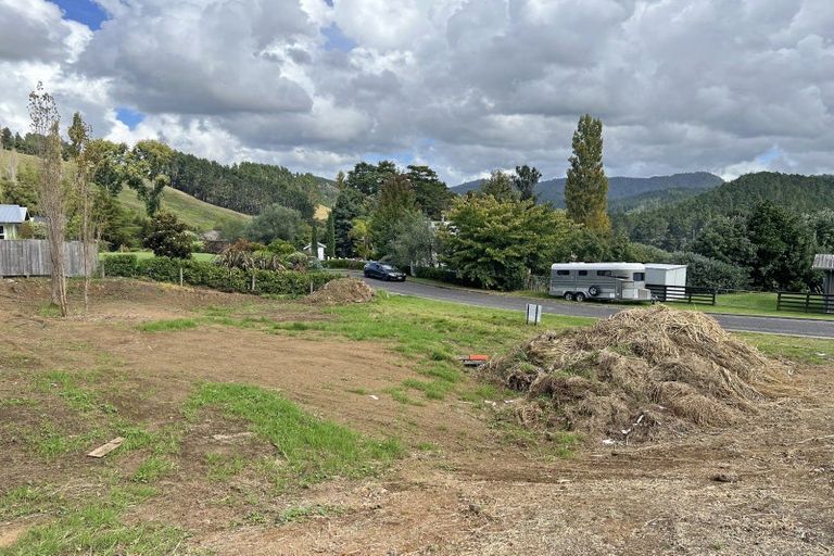 Photo of property in 16 Manuka Drive, Whangamata, 3691