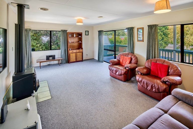 Photo of property in 8 Ross Grove, Paraparaumu, 5032
