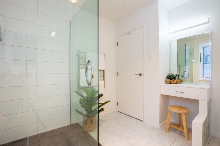 Photo of property in 5 Kotare Street, Waikanae, 5036