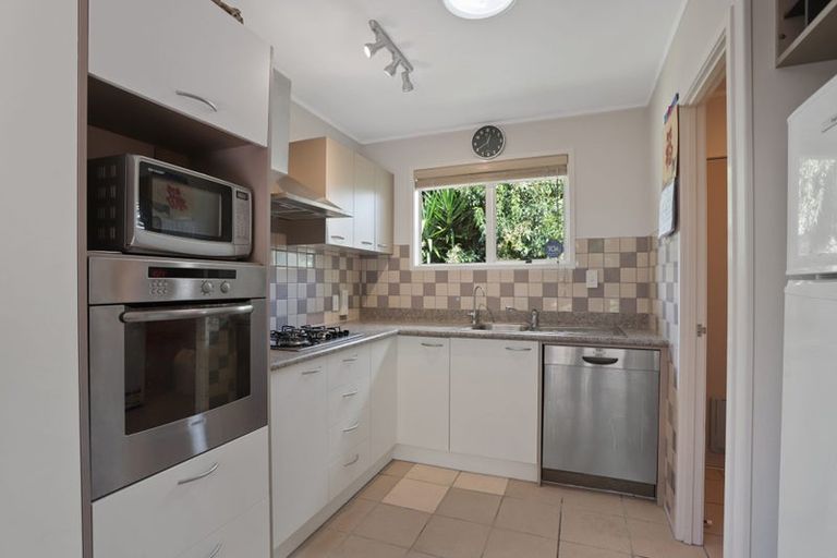 Photo of property in 2/21b Mildmay Road, Henderson, Auckland, 0610