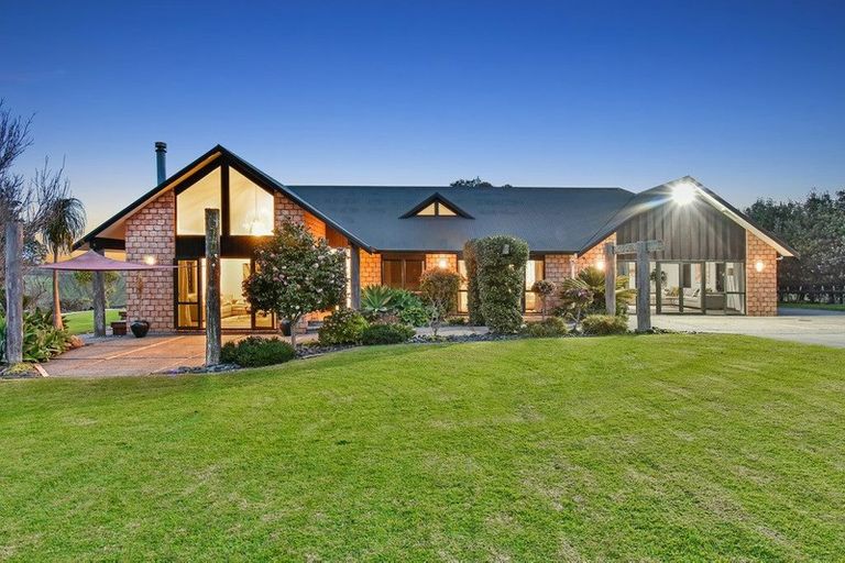 Photo of property in 56 Nandina Lane, Pukekohe, 2120