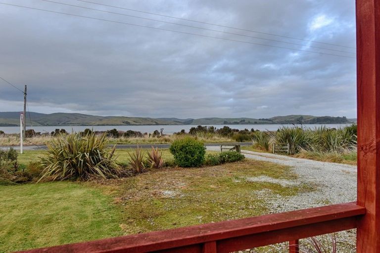 Photo of property in 2 Antrim Street, Waikawa, Tokanui, 9884
